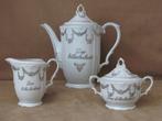 EEN VERZILVERD PORSERLEIN DUITS BRUID SERVIES, Antiek en Kunst, Antiek | Servies compleet, Ophalen of Verzenden