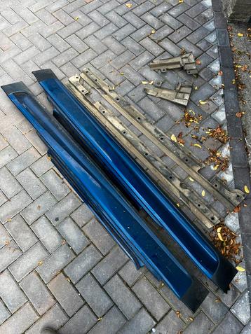 MINI R50, R52, R53 aero sideskirts beschikbaar voor biedingen