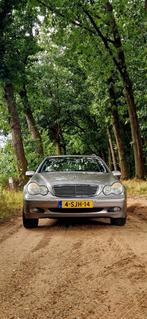 Mercedes-Benz C-Klasse 1.8 C180 Kompr Combi 2003 Grijs, Auto's, Mercedes-Benz, Mistlampen, 74 €/maand, Zwart, 1796 cc