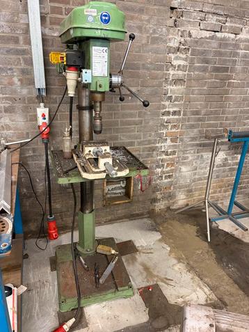 Huvema Kolomboormachine HU 30 400 volt beschikbaar voor biedingen