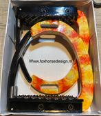 Nieuw! Veiligheid stijgbeugels vuur zwart, Dieren en Toebehoren, Paarden en Pony's | Hoofdstellen en Tuigage, Ophalen of Verzenden