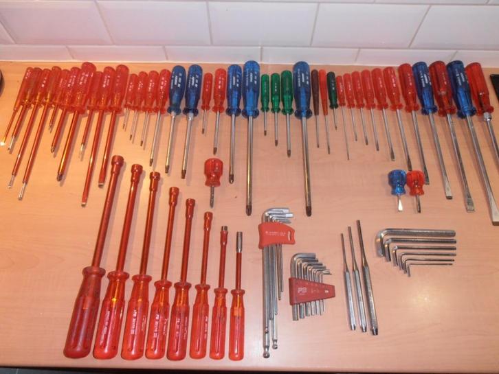 Zgan Mega grote PB SWISS schroevendraaier set 72 delig., Doe-het-zelf en Verbouw, Gereedschap | Handgereedschap, Zo goed als nieuw