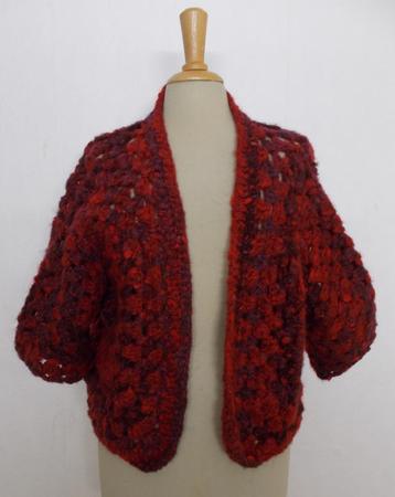 Hand gemaakt rood/wijnrood tinten gehaakt vestje! XL beschikbaar voor biedingen