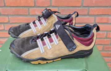 Fietsschoenen beschikbaar voor biedingen
