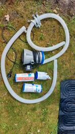 Zwembad toebehoren met gratis zwembad (poot defect), Tuin en Terras, Zwembad-toebehoren, Ophalen, Gebruikt, Overige typen