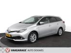 Toyota Auris 1.8 Hybrid |Panorama|Clima|Camera|, Auto's, Origineel Nederlands, Te koop, Zilver of Grijs, 5 stoelen