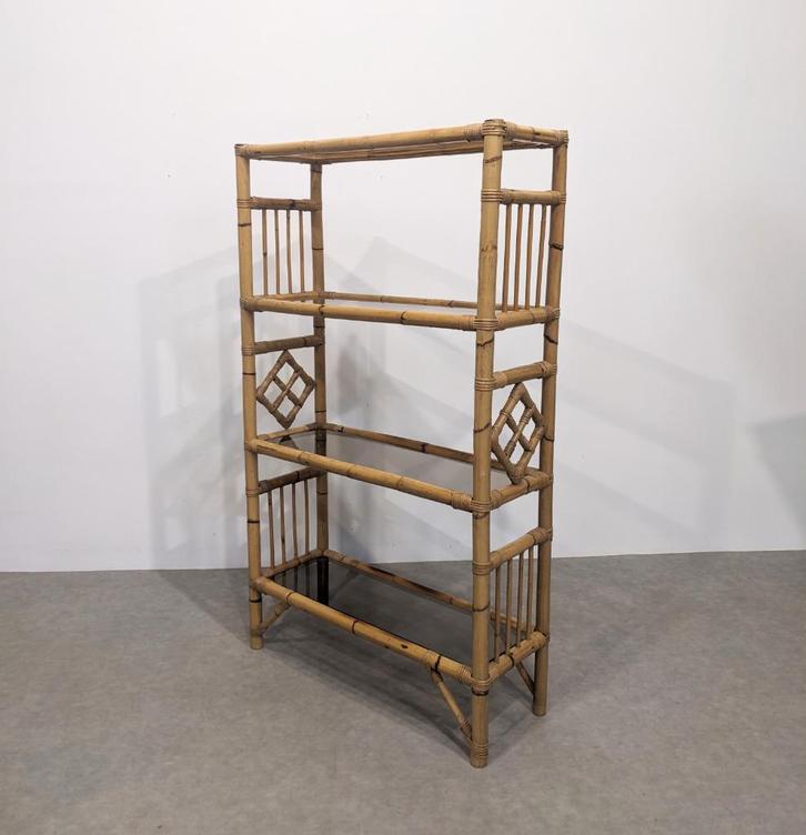 Vintage bamboe plank & gerookt glas, Huis en Inrichting, Kasten | Boekenkasten, Zo goed als nieuw, 50 tot 100 cm, Minder dan 100 cm