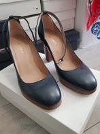 Nieuw! Navy leren pumps LK Bennett maat 38, Kleding | Dames, Pumps, Blauw, Nieuw, Ophalen of Verzenden