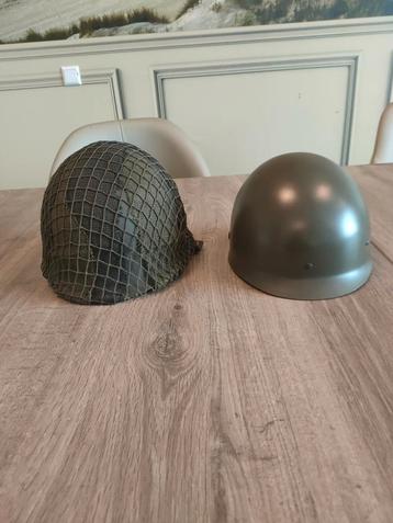 Binnen helm en buiten helm  beschikbaar voor biedingen