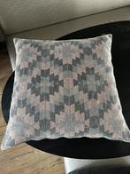 Kelim style kussen XL, Ophalen of Verzenden, Zo goed als nieuw, Roze, Vierkant