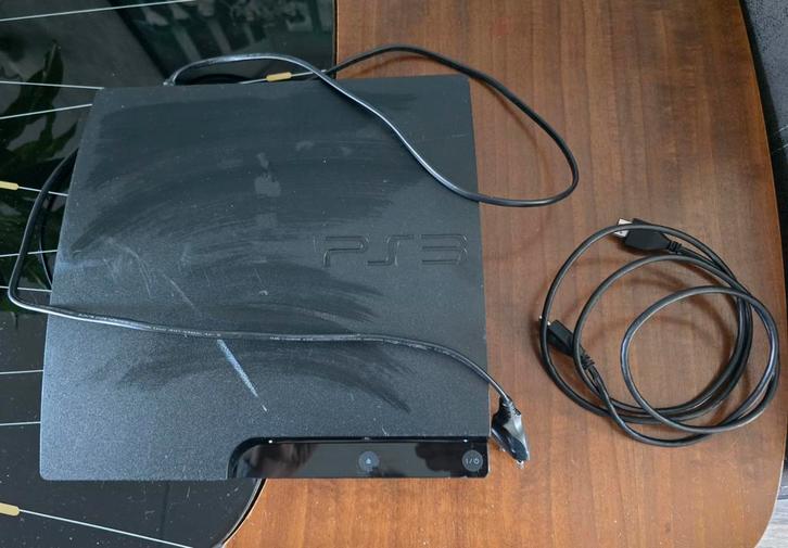 Sony PS3 met 1 controller en HDMI kabel, Spelcomputers en Games, Spelcomputers | Sony PlayStation 3, Gebruikt, Slim, 500 GB, Met 1 controller