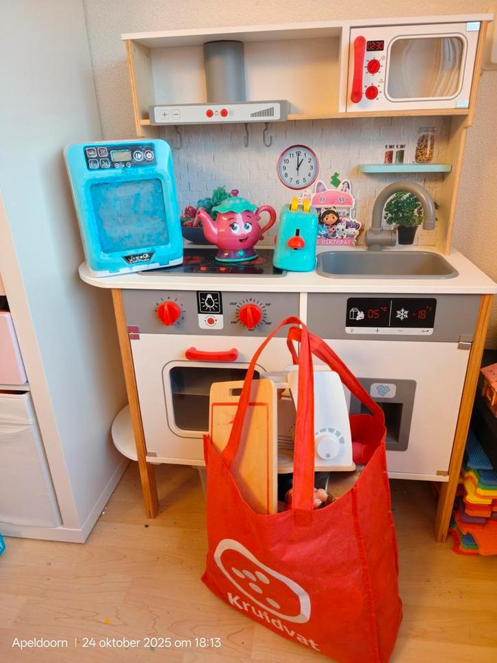Houten Speelkeuken van Lidl met Accessoires, Kinderen en Baby's, Speelgoed | Speelkeukens, Gebruikt, Speelkeuken, Hout, Ophalen