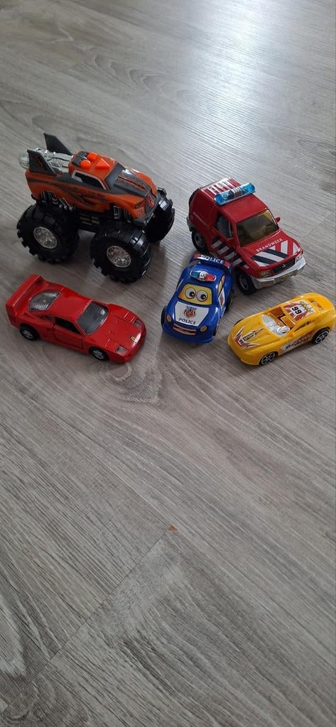 Speelgoed autootjes, Kinderen en Baby's, Speelgoed | Speelgoedvoertuigen, Ophalen of Verzenden, Zo goed als nieuw