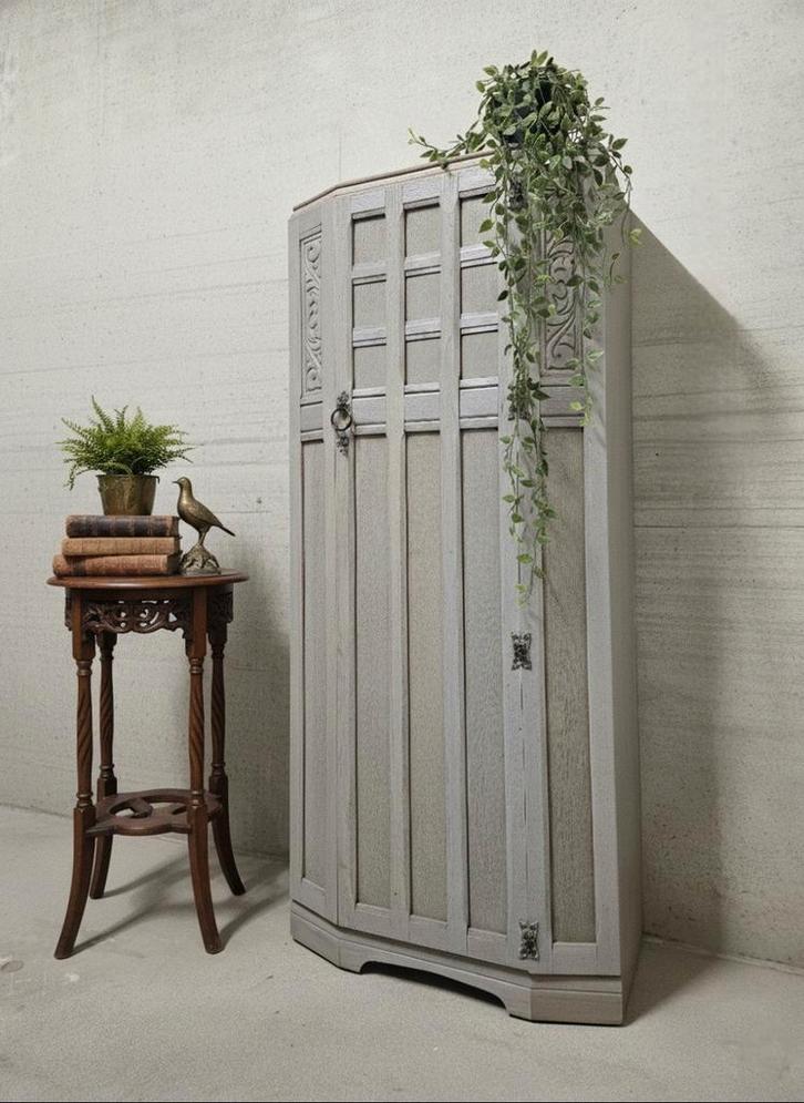 Antieke eiken kloosterkast eendeurskast vintage ondiepe kast, Antiek en Kunst, Curiosa en Brocante, Ophalen of Verzenden