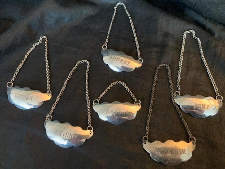 7 ANTIEKE KARAF HANGERS wmf, Antiek en Kunst, Antiek | Goud en Zilver, Ophalen of Verzenden