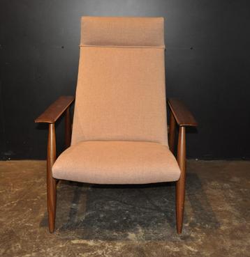 Vintage Scandinavische fauteuil beschikbaar voor biedingen