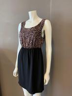 Mooi jurkje van Modstrom maat XS, Kleding | Dames, Jurken, Douwenmaat 8-3 Meppel, Info@again.nu, Bruin, Ophalen of Verzenden