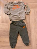 Mooi Nike setje maat 80/86, Kinderen en Baby's, Ophalen of Verzenden, Zo goed als nieuw, Pakje, Nike