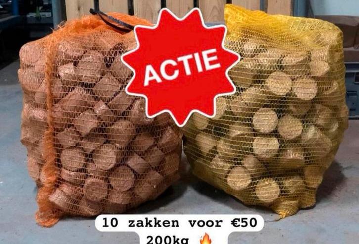 Houtbriketten Hout Kachel Hardhout haardhout vuur stook, Tuin en Terras, Haardhout, Blokken, Overige houtsoorten, 6 m³ of meer