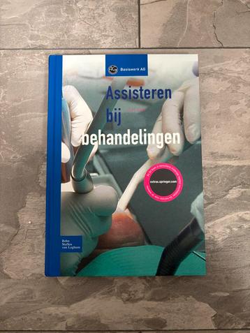 Assisteren bij behandelingen - Tandheelkunde beschikbaar voor biedingen