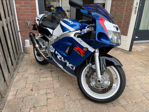 Suzuki Srad 600 zeer knappe, Motoren, Motoren | Suzuki, Particulier, Ophalen