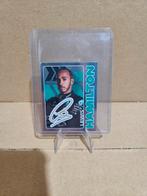 Lewis hamilton signature style topps f1 2020 sticker, Ophalen of Verzenden, Nieuw, Sticker