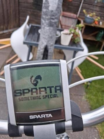 Sparta display beschikbaar voor biedingen