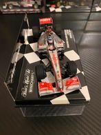 Vodafone McLaren Jenson Button Showcar 2010, Ophalen of Verzenden, Zo goed als nieuw, Auto, MiniChamps