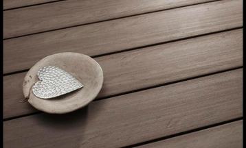 24,5 M2 BPC VLONDERPLANKEN BROWN NU € 6,95 PER METER! beschikbaar voor biedingen