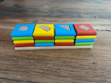 Houten Vormen puzzel  beschikbaar voor biedingen