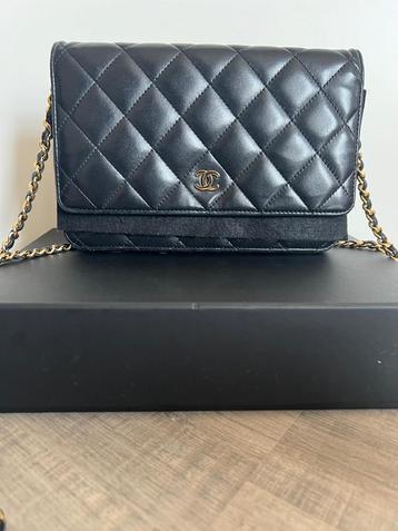 Chanel Wallet on Chain beschikbaar voor biedingen