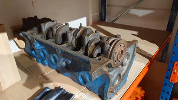 Ford 6 cilinder 200 beschikbaar voor biedingen