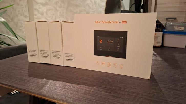 Hozard alarm beveiligingssysteem., Doe-het-zelf en Verbouw, Alarmsystemen, Zo goed als nieuw, Compleet systeem, Ophalen of Verzenden