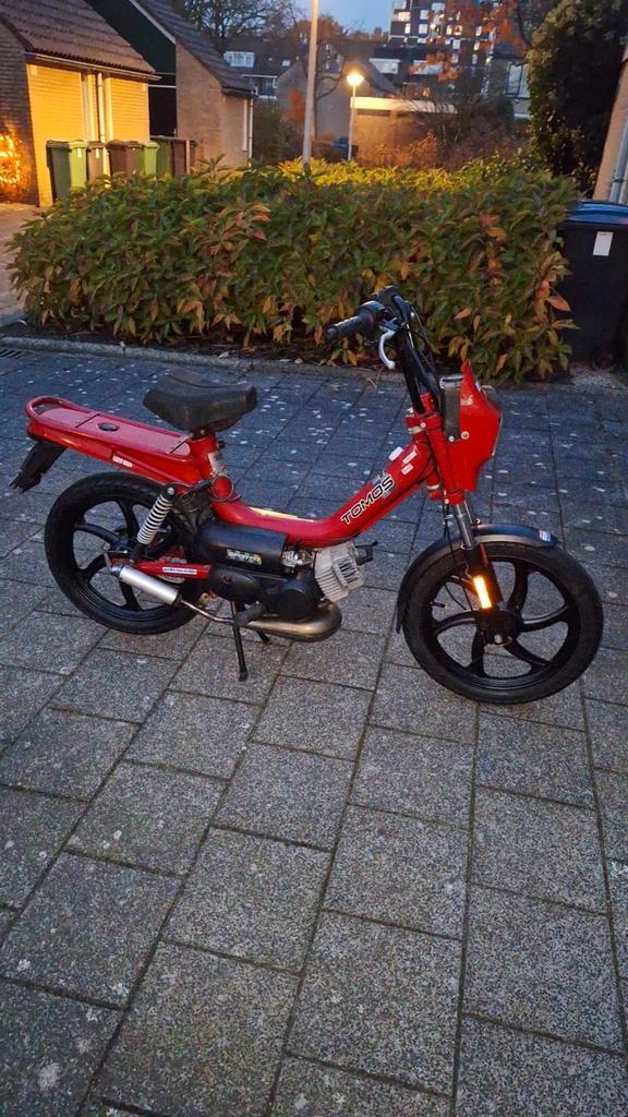 Tomos sport r, Fietsen en Brommers, Brommers | Tomos, Zo goed als nieuw, Standard, Ophalen