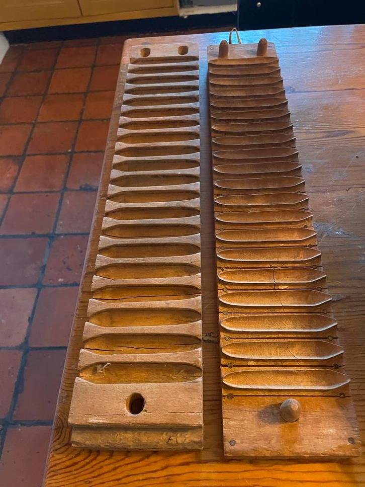 Antieke Sigarenmal Denova 1930, Antiek en Kunst, Antiek | Meubels | Bedden, Ophalen of Verzenden