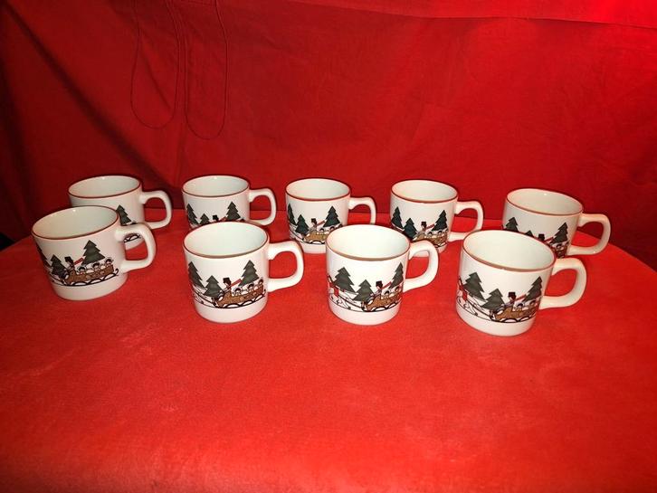 Nieuw Lage Bekers Mokken Mason's Christmas Village Kerst, Huis en Inrichting, Keuken | Servies, Nieuw, Wedgwood, Ophalen of Verzenden