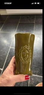 Vaasje groen 19cm hoog, Huis en Inrichting, Woonaccessoires | Vazen, Ophalen of Verzenden, Groen, Minder dan 50 cm