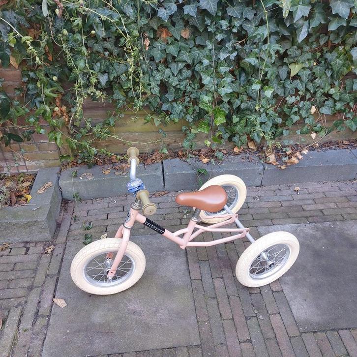 Veloretti Loopfiets Driewieler - Salmon blaze, Fietsen en Brommers, Fietsen | Driewielers, Gebruikt, Ophalen