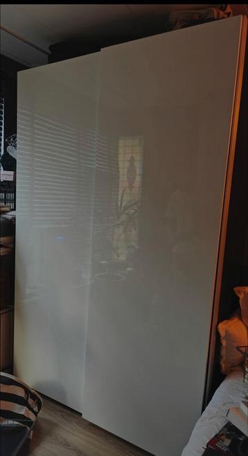 Deuren Ikea kast hoogglans wit z.g.a.n beschikbaar voor biedingen