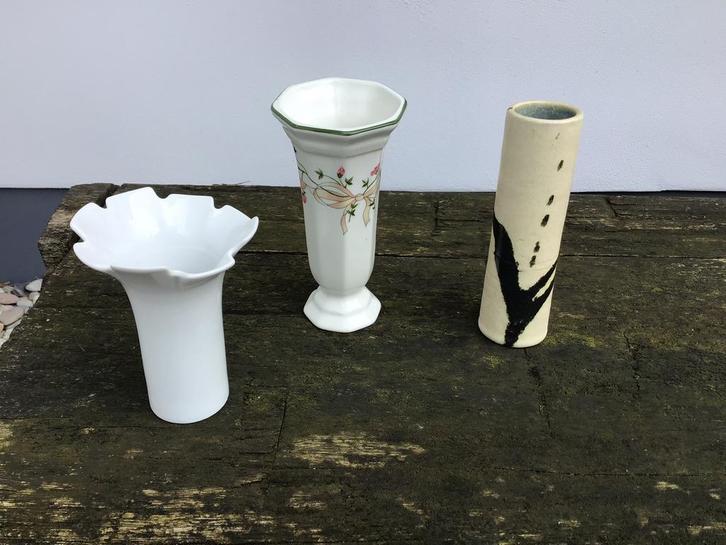 3 kleine vaasjes - wit Arzberg - Scorlewald - England made, Huis en Inrichting, Woonaccessoires | Vazen, Zo goed als nieuw, Wit