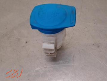 Ruitensproeier tank dop van een Volkswagen Crafter beschikbaar voor biedingen