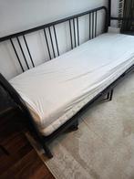 Ikea Fyresdal Slaapbank met 2 Matrassen, Huis en Inrichting, Ophalen, Tweepersoons, Hout, 160 cm