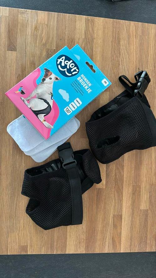 Adori Hondenbroekje maat M, Dieren en Toebehoren, Honden-accessoires, Zo goed als nieuw, Ophalen of Verzenden