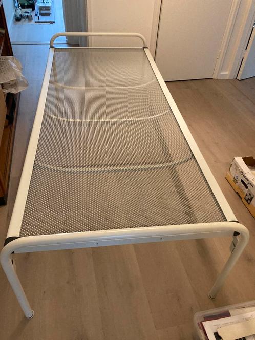 Avek logeerbed, dwarsgespannen spiraal, Huis en Inrichting, Slaapkamer | Bedden, Eenpersoons, 200 cm, Metaal, Ophalen