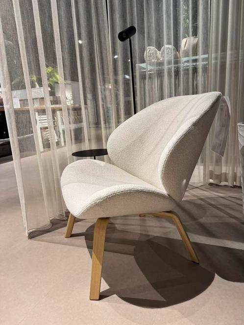 Fauteuil Eden – Softline – bouclé stof – van €1090 voor €500, Huis en Inrichting, Fauteuils, Stof, Ophalen