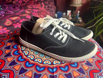 Leuke gympen/boot schoenen maat 41 nu voor 15,99€ beschikbaar voor biedingen