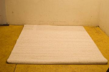 Vloerkleed 44023 beschikbaar voor biedingen