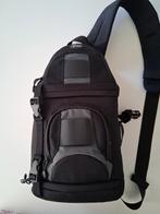Fototas Lowepro Slingshot 100 AW, Ophalen of Verzenden, Zo goed als nieuw, Schoudertas, Lowepro