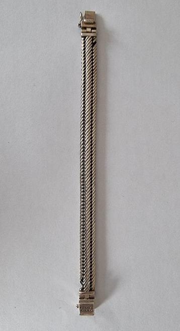 Buddha to Buddha Edwin XS zilveren armband maat D (18 cm.) beschikbaar voor biedingen