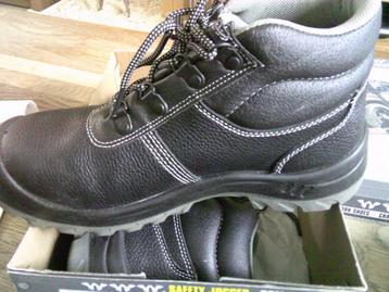 HEAVY DUTY joggers nieuwe zwarte werkschoenen 41 beschikbaar voor biedingen